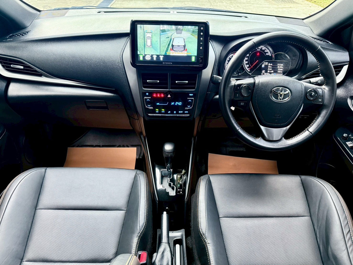 Toyota Yaris Premium ปี 2023