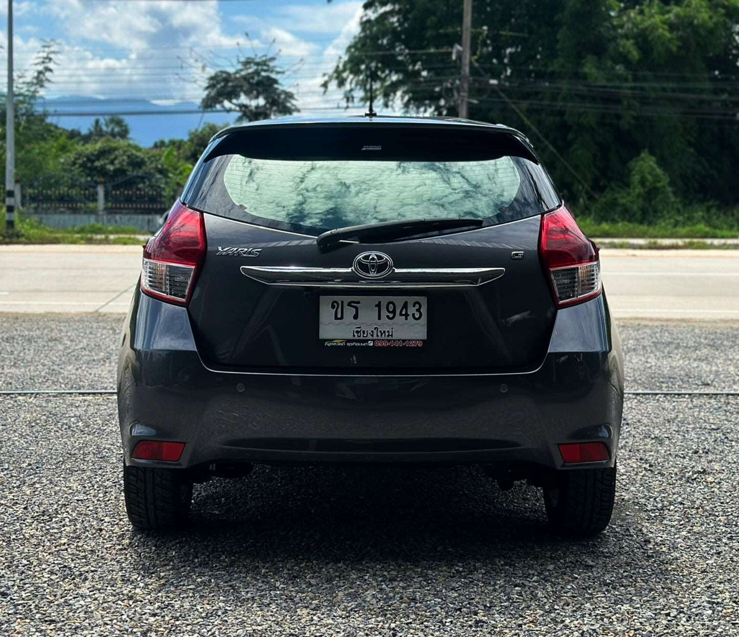 Toyota Yaris G Top ปี 2014 จดทะเบียน 2558 สีเทา เกียร์ออโต้